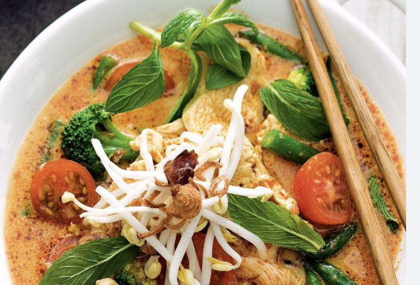 Vegan Laksa with Noodles and Mixed Vegtables